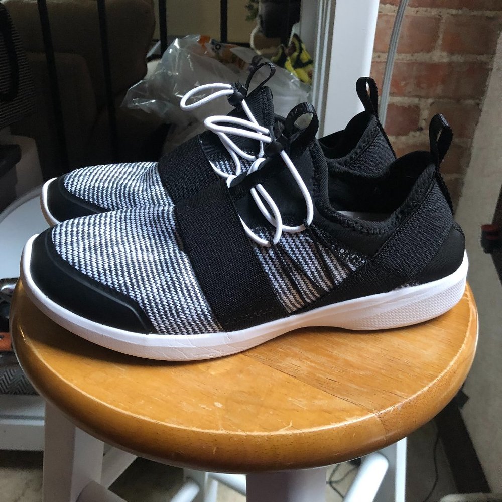 Vionic Alaina Active Black White Shoes Size 7